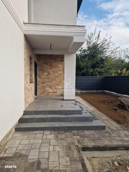 Casă cu 4 camere cu Teren 310 Mp în Central