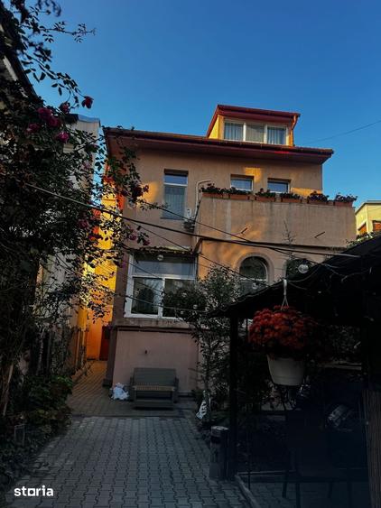 Apartament cu 4 camere în Iancului