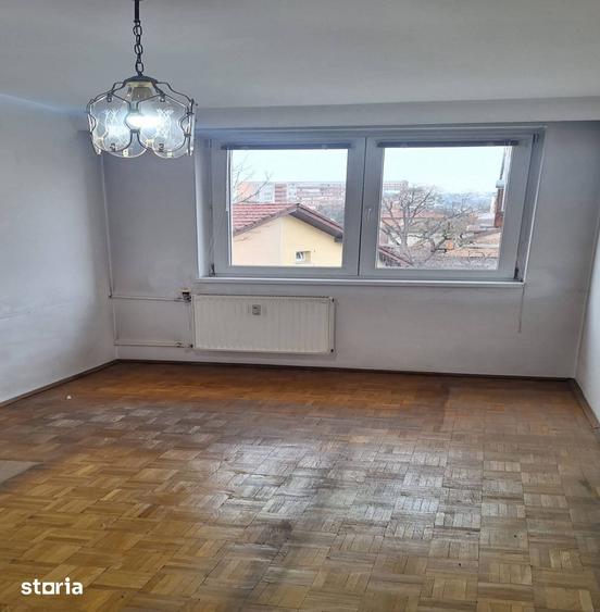 Apartament cu 3 camere în Grigorescu