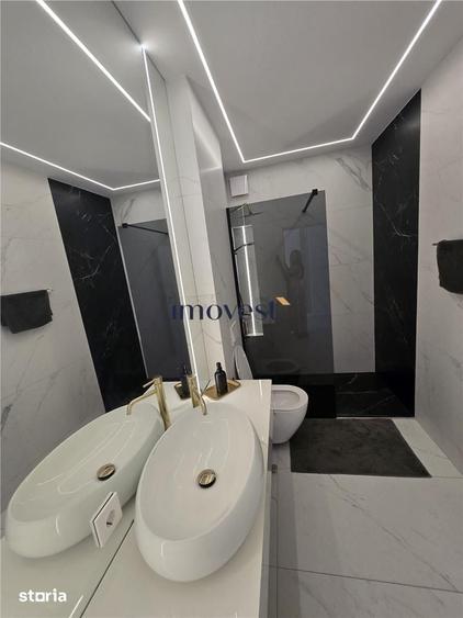 Casă cu 5 camere cu Teren 400 Mp în Central