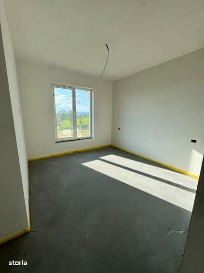Casă cu 4 camere în Satu Nou de Jos