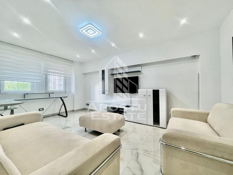 Apartament cu 3 camere semidecomandat, mobilat în Podgoria