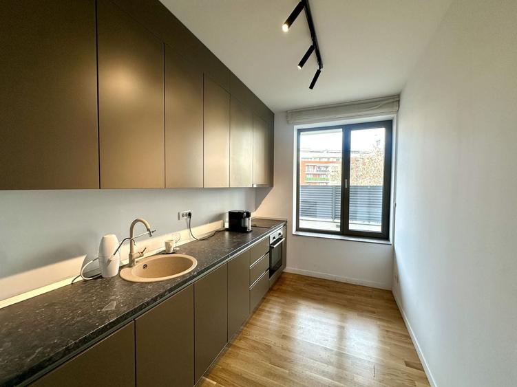 Apartament cu 2 camere semidecomandat, mobilat în Herăstrău