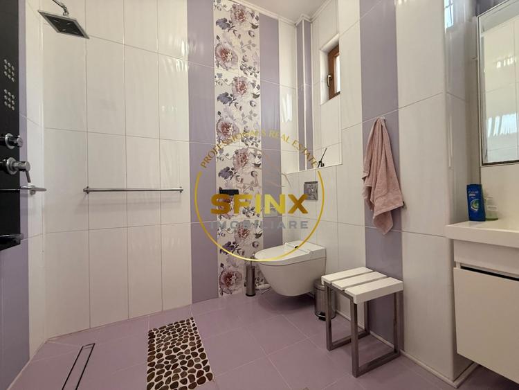 Casă individuală cu 8 camere cu Piscina în Șindrilița