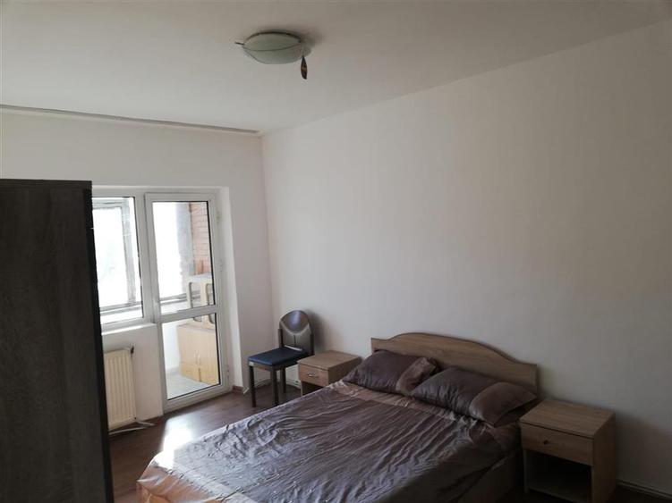 Apartament cu 2 camere decomandat, mobilat în Ultracentral