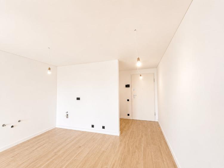 Apartament cu 2 camere semidecomandat în Aviației