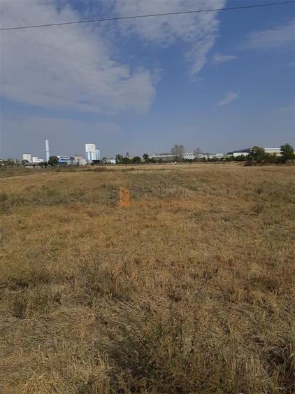 Teren Construcții intravilan de 13000 mp, în 1 Decembrie