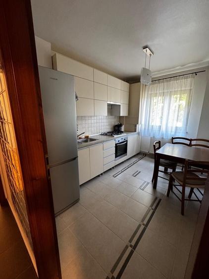 Apartament cu 3 camere decomandat în Aurel Vlaicu