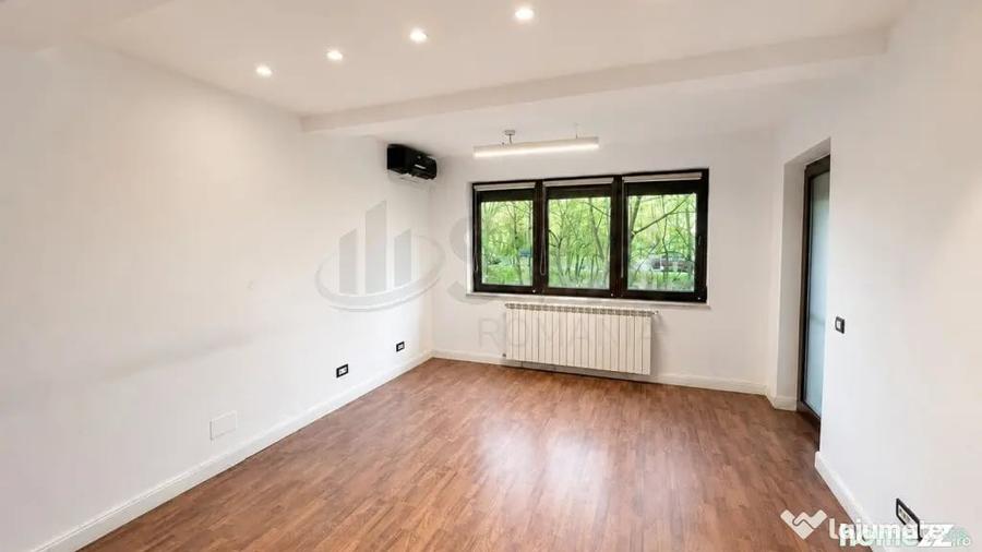 Casă cu 7 camere cu Teren 120 Mp în Floreasca