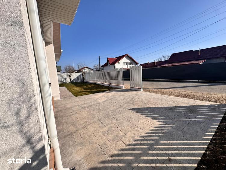 Casă cu 4 camere cu Teren 350 Mp în Crevedia