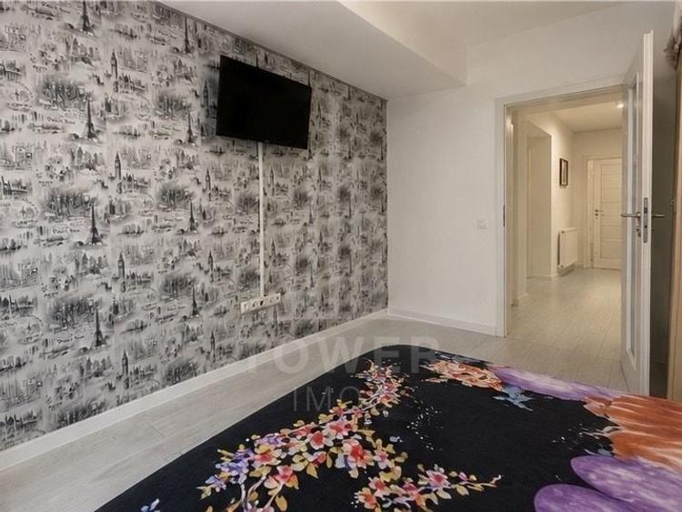 Apartament cu 3 camere decomandat, mobilat în Turnișor