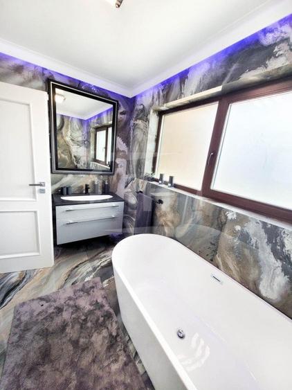 Casă individuală cu 4 camere cu Piscina în Gruia