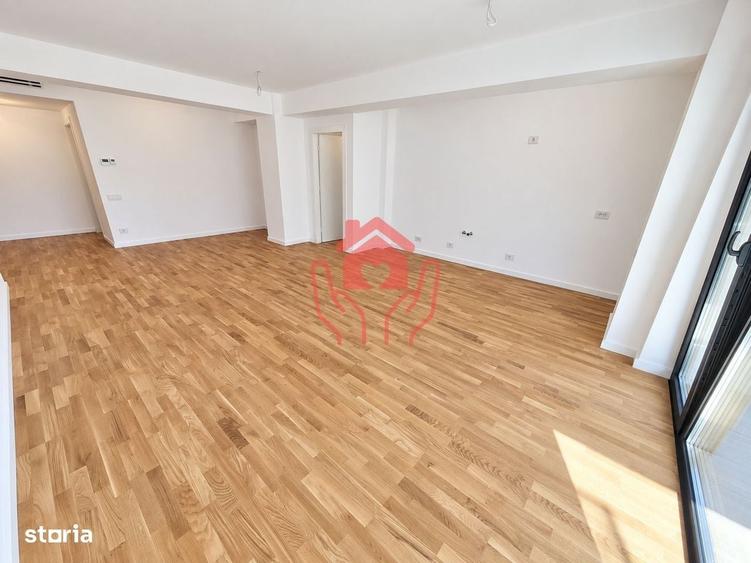 Apartament cu 3 camere în Est