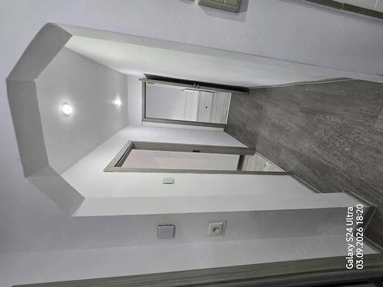 Apartament cu 3 camere decomandat în Astra