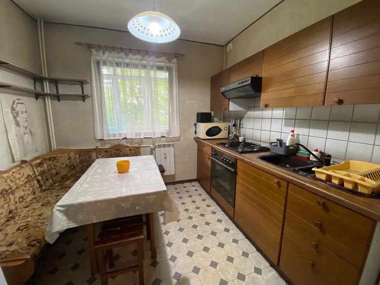 Apartament cu 2 camere, mobilat în Aviației