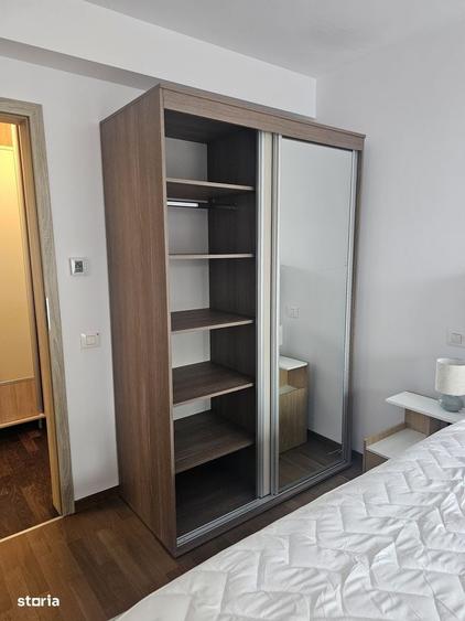 Apartament cu 3 camere în Tractorul