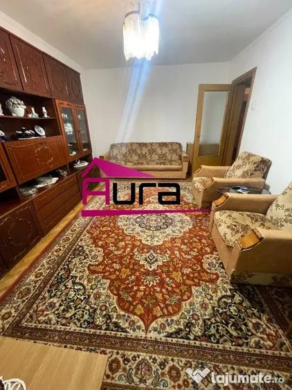Apartament cu 3 camere decomandat în Central