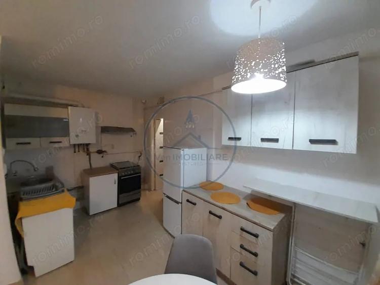 Apartament cu 2 camere decomandat, mobilat în Central
