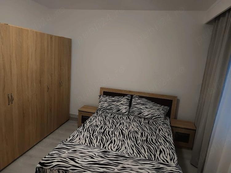 Apartament cu 3 camere decomandat în Ampoi 3