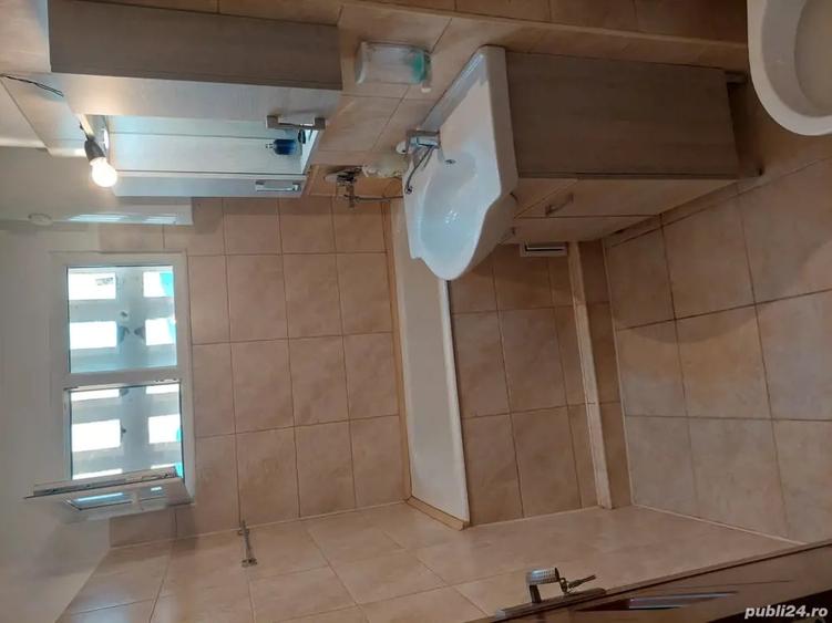 Apartament cu 2 camere decomandat în Orșova