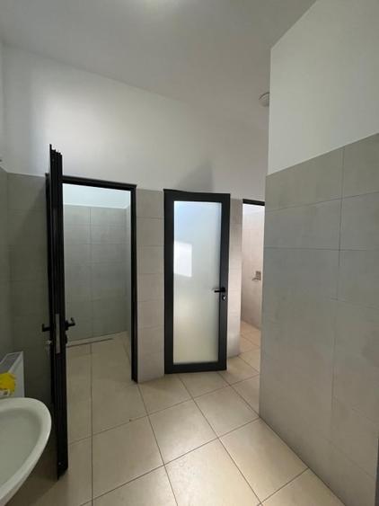 Spațiu comercial, de 650 mp, în Exterior Est