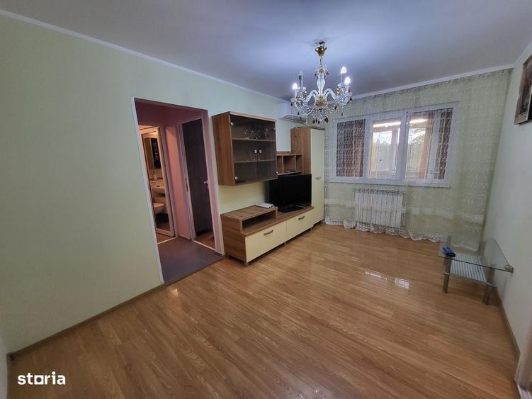 Apartament cu 2 camere semidecomandat în Micro 38