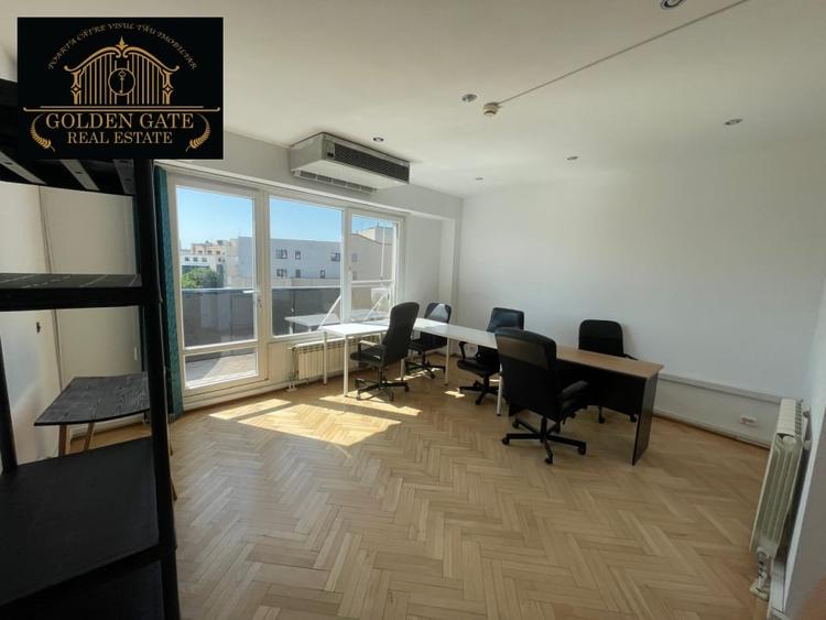 Apartament cu 4 camere decomandat în Universitate