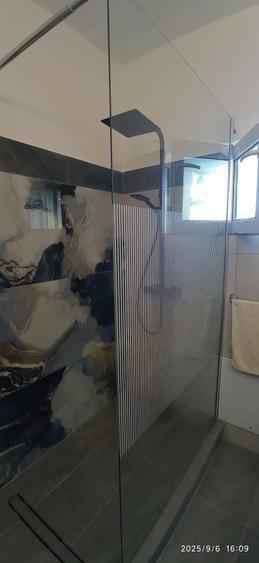 Apartament cu 4 camere decomandat în Sânmartin