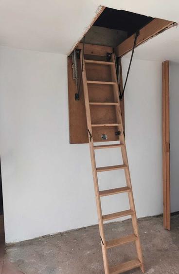 Casă cu 3 camere în Husia