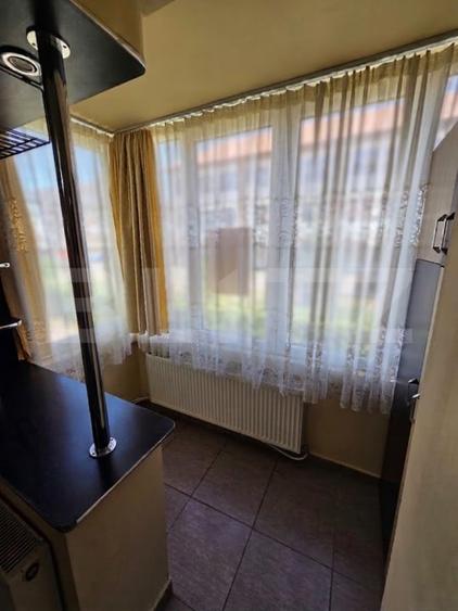 Apartament cu 2 camere decomandat, mobilat în Jibou
