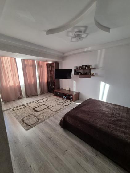 Apartament cu 2 camere decomandat în Micro 13