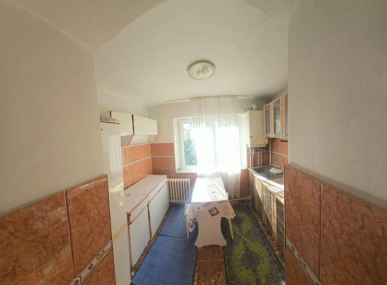 Apartament cu 2 camere semidecomandat în Micro 16