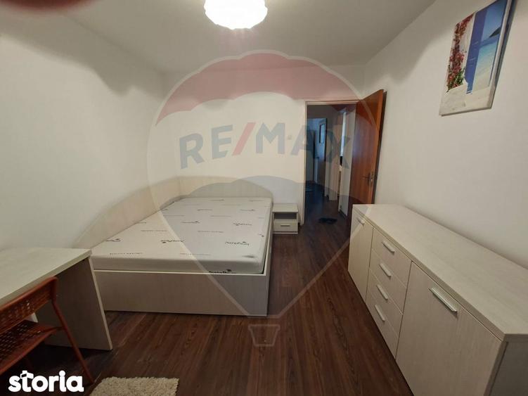Apartament cu 3 camere semidecomandat în Sălăjan
