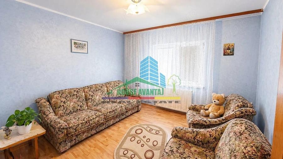 Apartament cu 3 camere decomandat în Gară