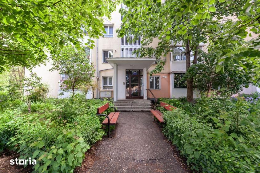 Apartament cu 2 camere semidecomandat în Calea București
