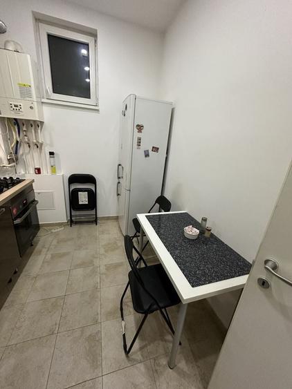 Apartament cu 2 camere decomandat în Exterior Vest
