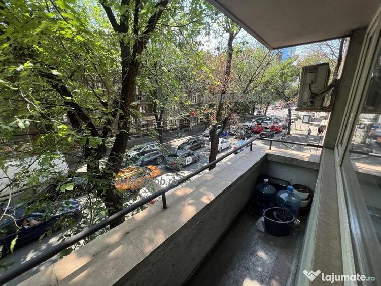 Apartament cu 2 camere semidecomandat în Armeneasca