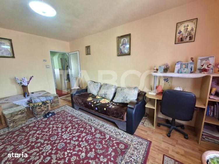 Apartament cu 2 camere decomandat în Lazaret