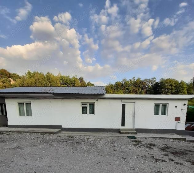 Casă cu 6 camere cu Teren 12500 Mp în Copăcelu