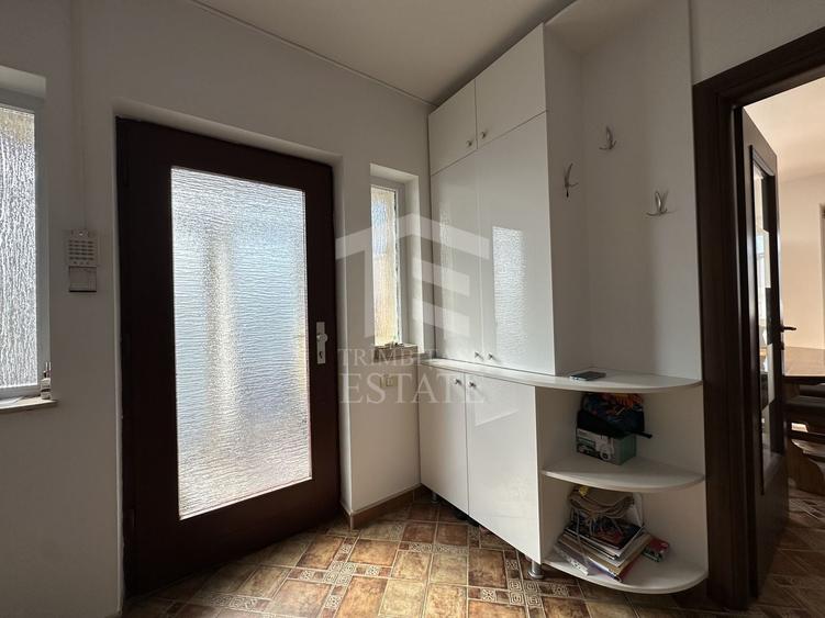 Casă cu 5 camere cu Canalizare în Andronache
