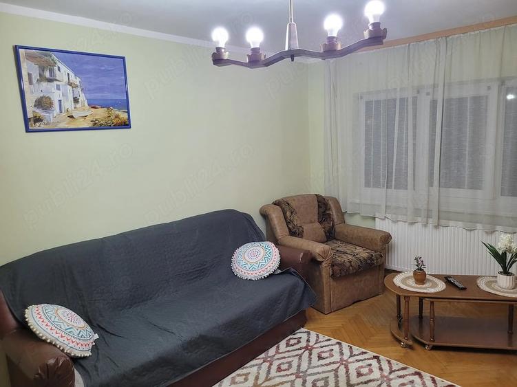 Apartament cu 2 camere decomandat în Soarelui