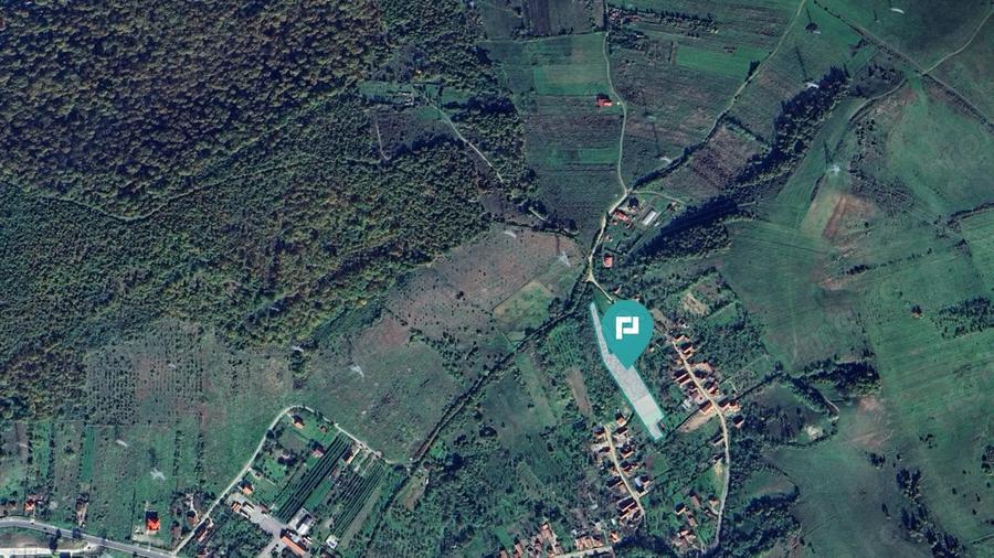 Teren de 5722 mp, în Hășdat