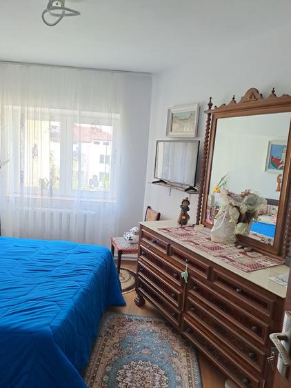Apartament cu 2 camere decomandat în Calea Romanului