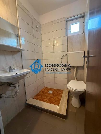 Casă individuală cu 10 camere cu Canalizare în Dallas