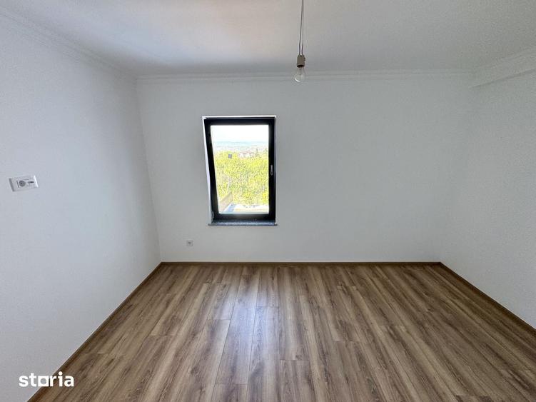 Casă cu 4 camere cu Teren 480 Mp în Bucium