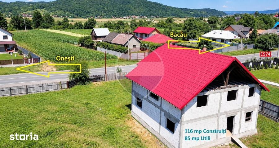 Casă cu 6 camere cu Teren 1476 Mp în Strugari