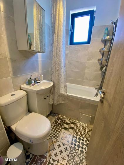 Apartament cu 3 camere în Vitan