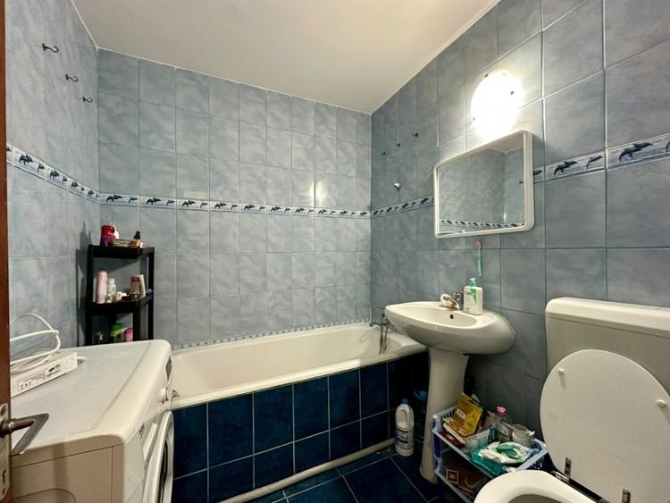 Apartament cu 2 camere semidecomandat, mobilat în Gorjului