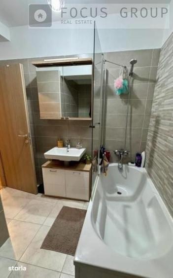 Apartament cu 3 camere în Drumul Taberei
