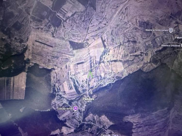 Teren intravilan, suprafata 2900mp, front la drum 25,6m, dup - 1